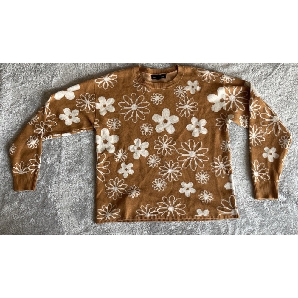 Social Scene Women's Sweater Tan With White Flowers Long Sleeve Sz M
